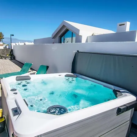 Βίλα 205 - Casa Santuario By Now Ltd *