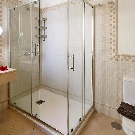 Βίλα 205 - Casa Santuario By Now Ltd *